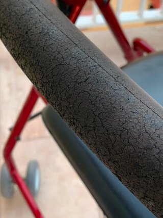 Andador Plegable Rojo AD160