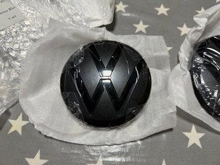 Logos Delantero y Trasero Passat B8 Negro