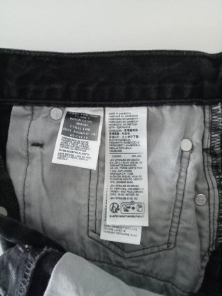 Shorts vaqueros Levi's negros desgastados