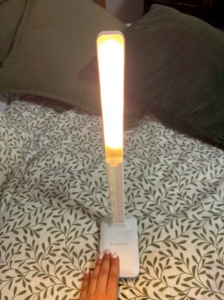 Lámpara de escritorio LED blanca