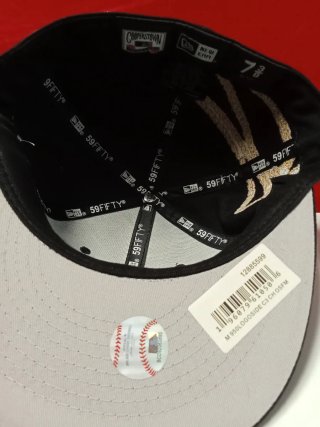 Gorra New Era Supreme Negra Talla 7.3/8