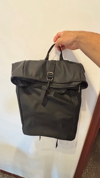 Mochila/Bolso Mango Negra