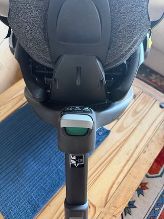 Cybex platinum Cloud Z: 50€. Base Z isofix 360 95€