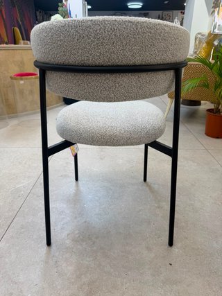 Silla tapizada buclé blanco