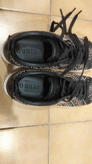 Zapatillas Guess Mujer Tachuelas Negras
