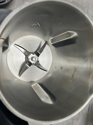 Cecotec Mambo 8590 poco uso
