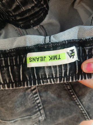 Pantalones cortos grises