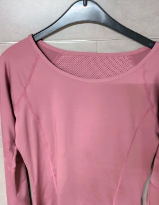 Camiseta deportiva rosa