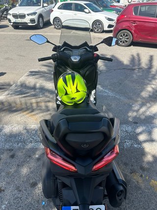 Yamaha XMAX 300 2021 Negra/mate 6100 km