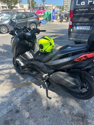 Yamaha XMAX 300 2021 Negra/mate 6100 km