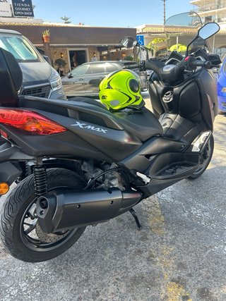 Yamaha XMAX 300 2021 Negra/mate 6100 km