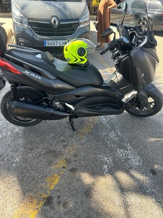 Yamaha XMAX 300 2021 Negra/mate 6100 km