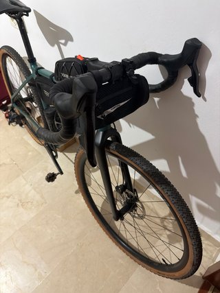 Bicicleta Gravel Canyon Grail 7 eTap