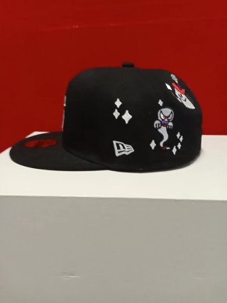 Gorra Supreme S Negra y Blanca Talla 7.5/8