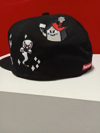 Gorra Supreme S Negra y Blanca Talla 7.5/8