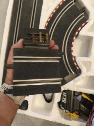 SCALEXTRIC Compact 1:43 Extreme Raiders