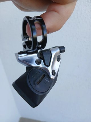 Tija RockShox Reverb AXS  (mando incluído)