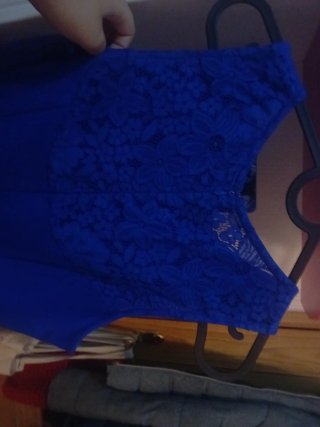 Vestido azul sin mangas