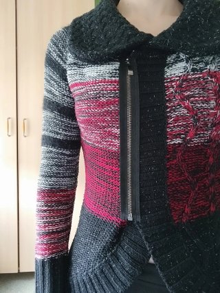 Jersey de punto grueso con brillantes