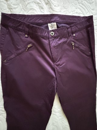 APRIORI (ESCADA) Pantalón pitillo morado