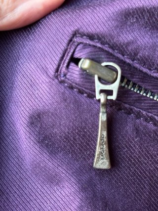 APRIORI (ESCADA) Pantalón pitillo morado