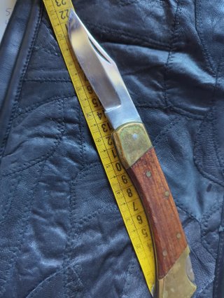 Cuchillo Plegable Pakistaní Madera y Bronce