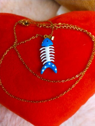 Colgante pez con cadena