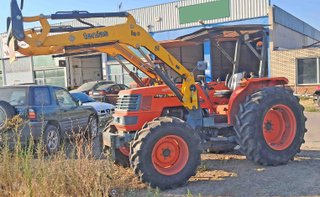 Tractor Kubota ME5700 pala Tenias te9.