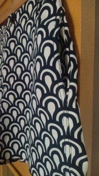Pantalón Zara corto.