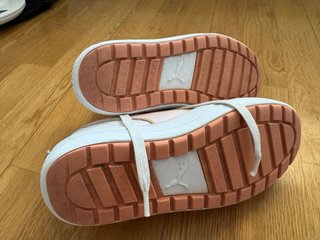 Zapatillas Puma Karmen Blancas y Rosas