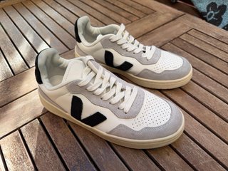 Zapatillas Veja V90 Gris y Blanco