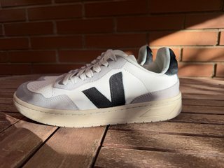 Zapatillas Veja V90 Gris y Blanco