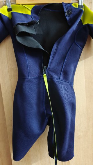 Neopreno corto OLAIAN niños. Talla 6-8