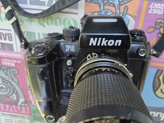 Nikon F4E + MB-23 + Zoom-Nikkor 35-105mm