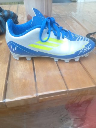 Botas de fútbol Adidas Messi F50 niño