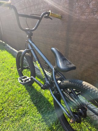 BMX KHE RAVISHER