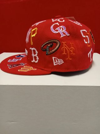 Gorra New Era Supreme Roja Talla 7.1/2