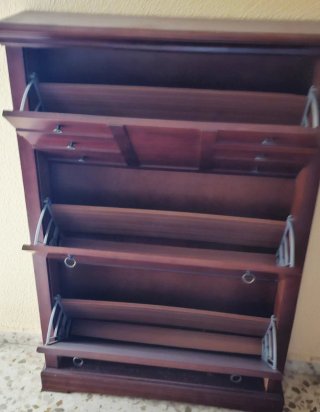 Zapatera de madera