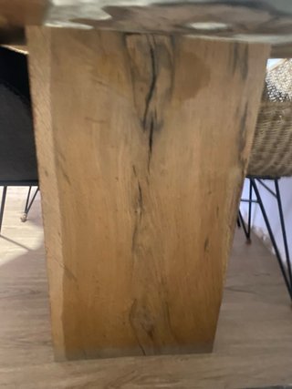 Mesa comedor madera y resina negra