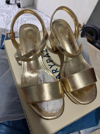 Sandalias doradas tacón plataforma