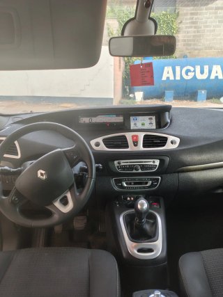 Renault Grand Scenic 2011
