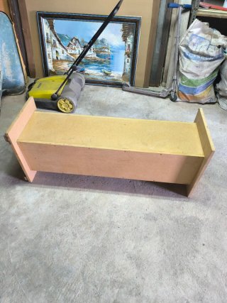 Mesa alta de madera banco