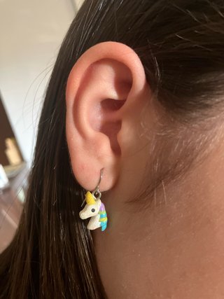 Pendientes Claire's Arcoíris y Unicornio