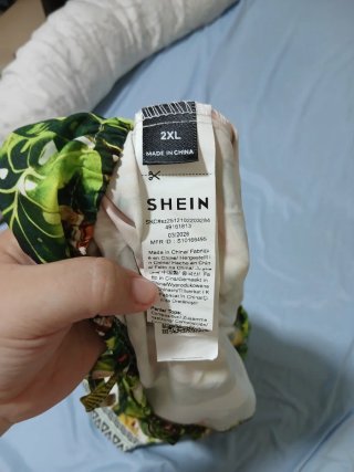 Pantalones anchos estampado tropical