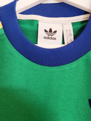 Camiseta Adidas Originals Retro Verde y Azul