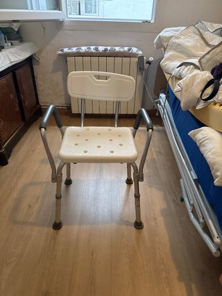 Silla de ducha antideslizante de varias alturas
