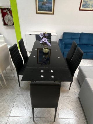 REBAJA HOY mesa negra + 6 sillas