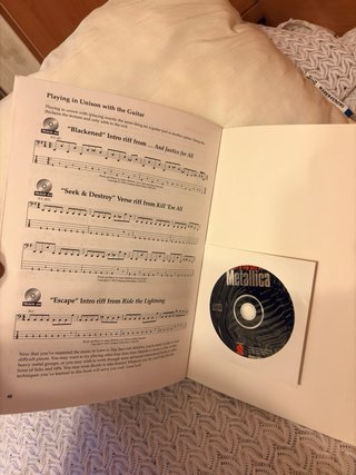 Libro Aprende a Tocar Bajo con Metallica (con CD)