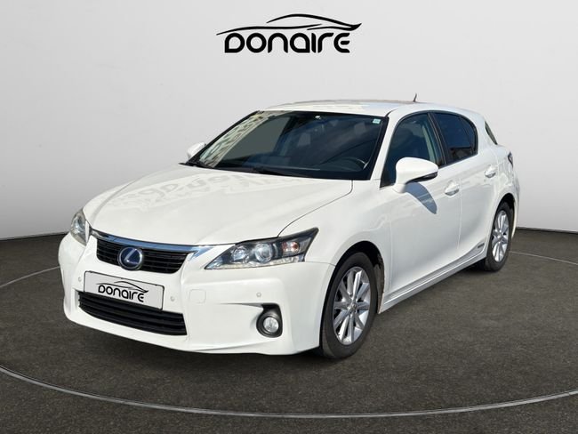 Lexus CT 200h Hybrid - foto 1