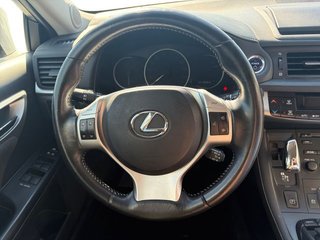 Lexus CT 200h Hybrid